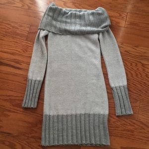Gray tunic sweater